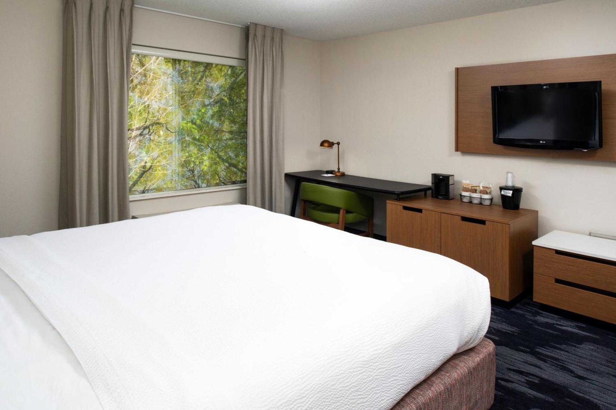 Fairfield Inn & Suites Greensboro Wendover Exteriér fotografie