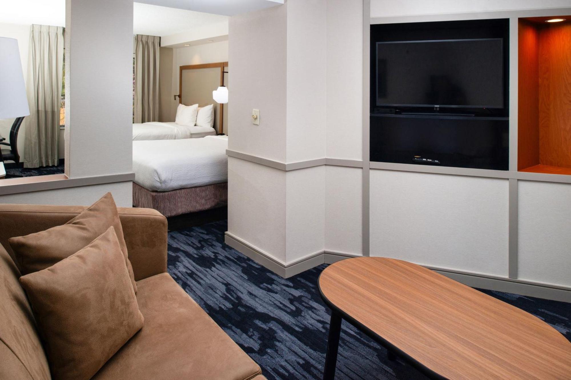Fairfield Inn & Suites Greensboro Wendover Exteriér fotografie