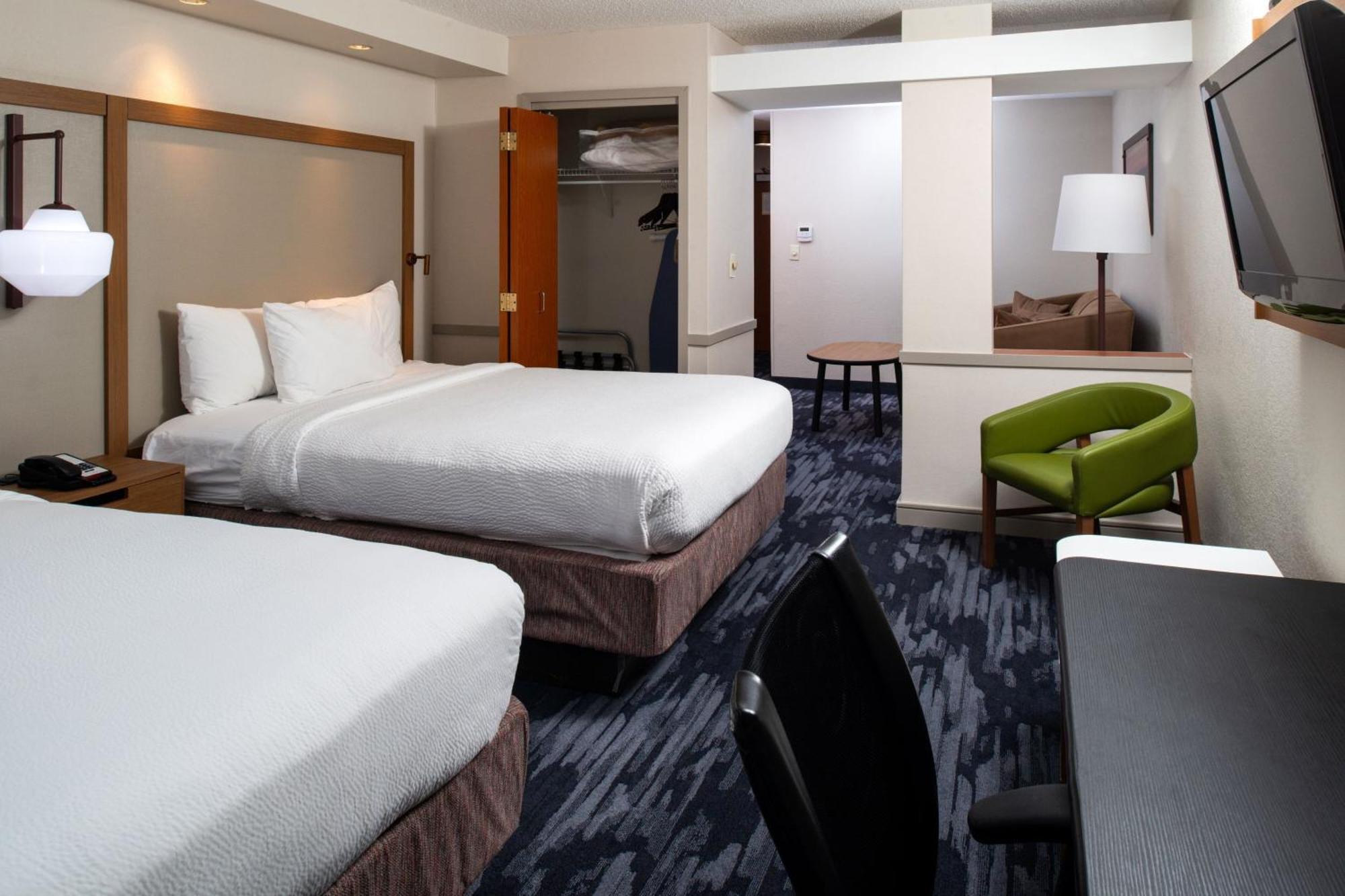 Fairfield Inn & Suites Greensboro Wendover Exteriér fotografie