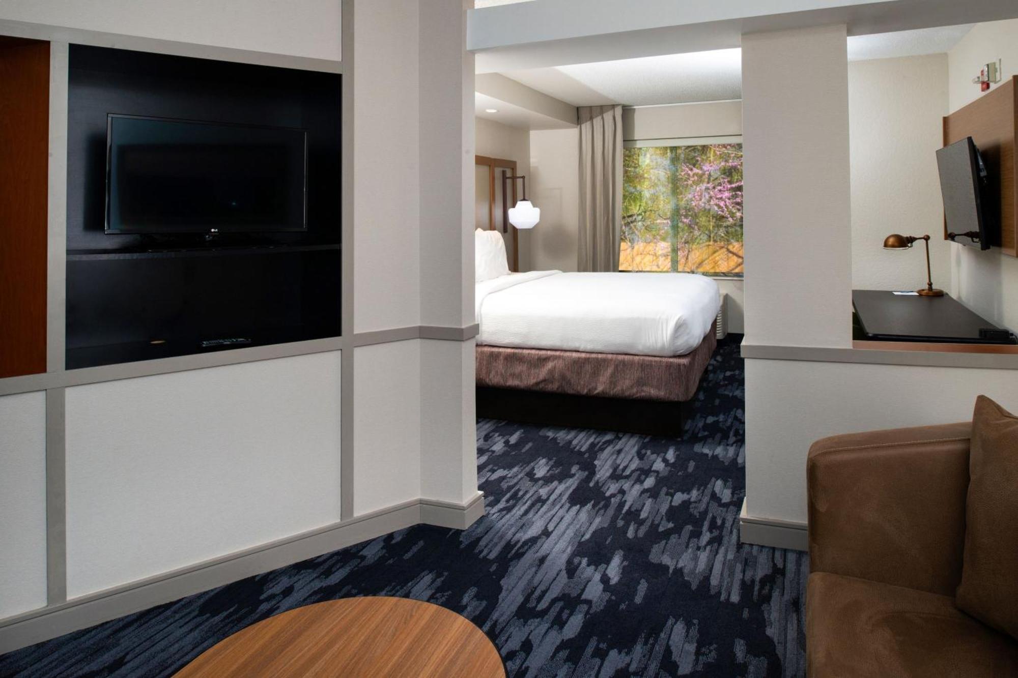 Fairfield Inn & Suites Greensboro Wendover Exteriér fotografie