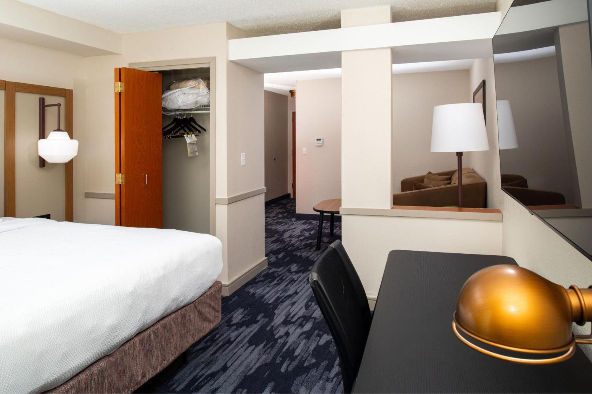Fairfield Inn & Suites Greensboro Wendover Exteriér fotografie
