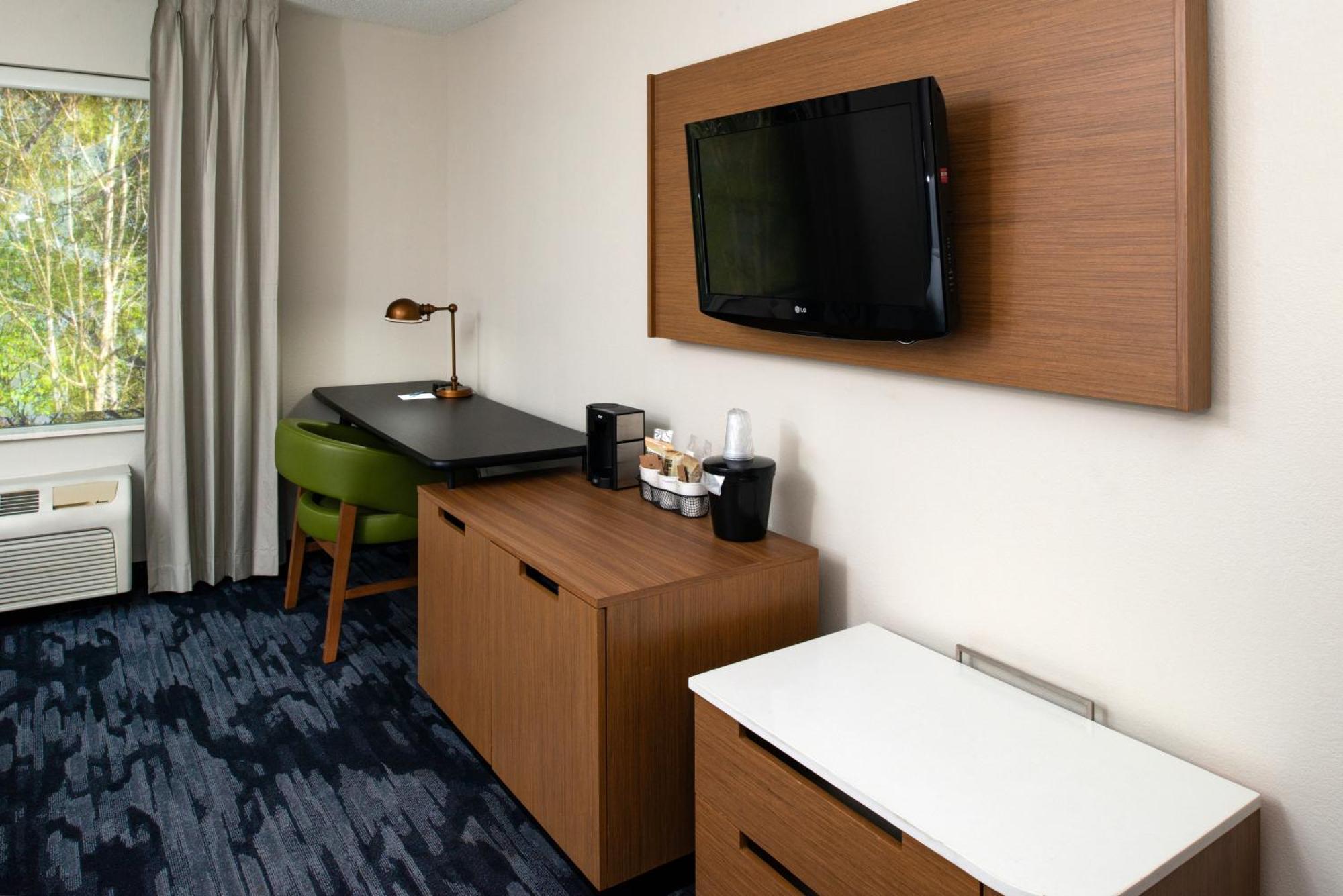 Fairfield Inn & Suites Greensboro Wendover Exteriér fotografie