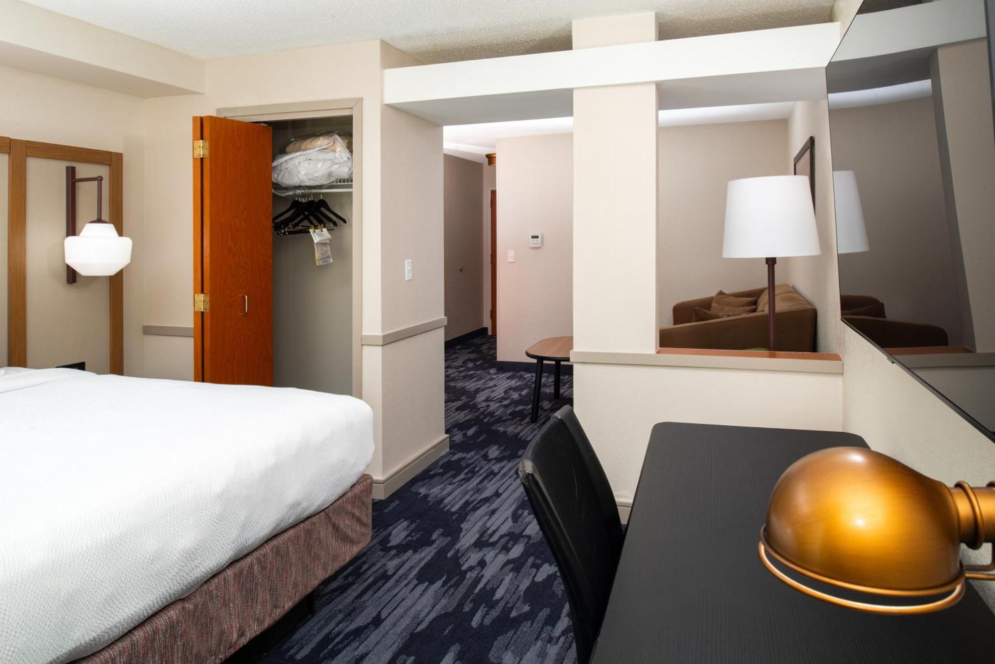 Fairfield Inn & Suites Greensboro Wendover Exteriér fotografie