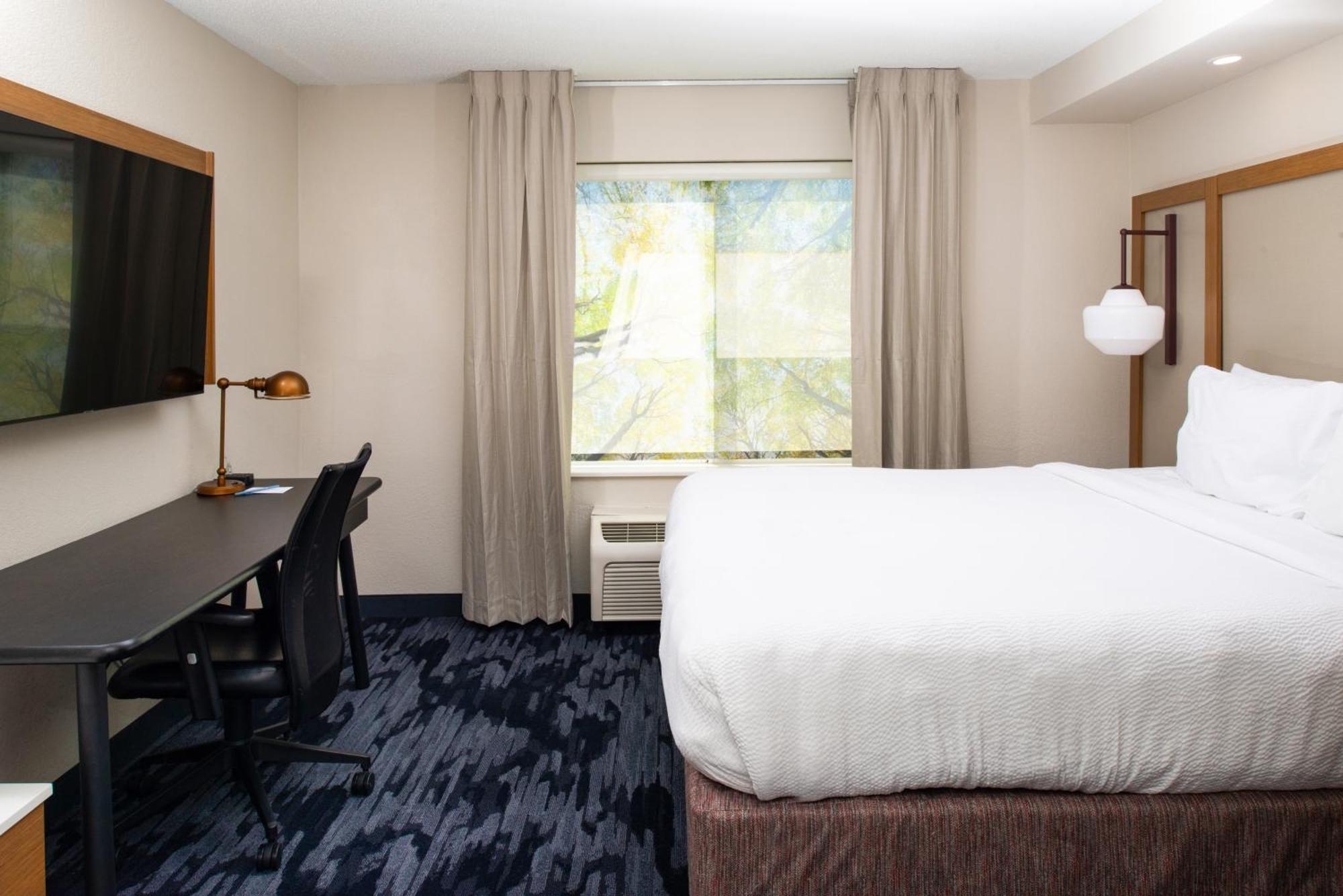 Fairfield Inn & Suites Greensboro Wendover Exteriér fotografie