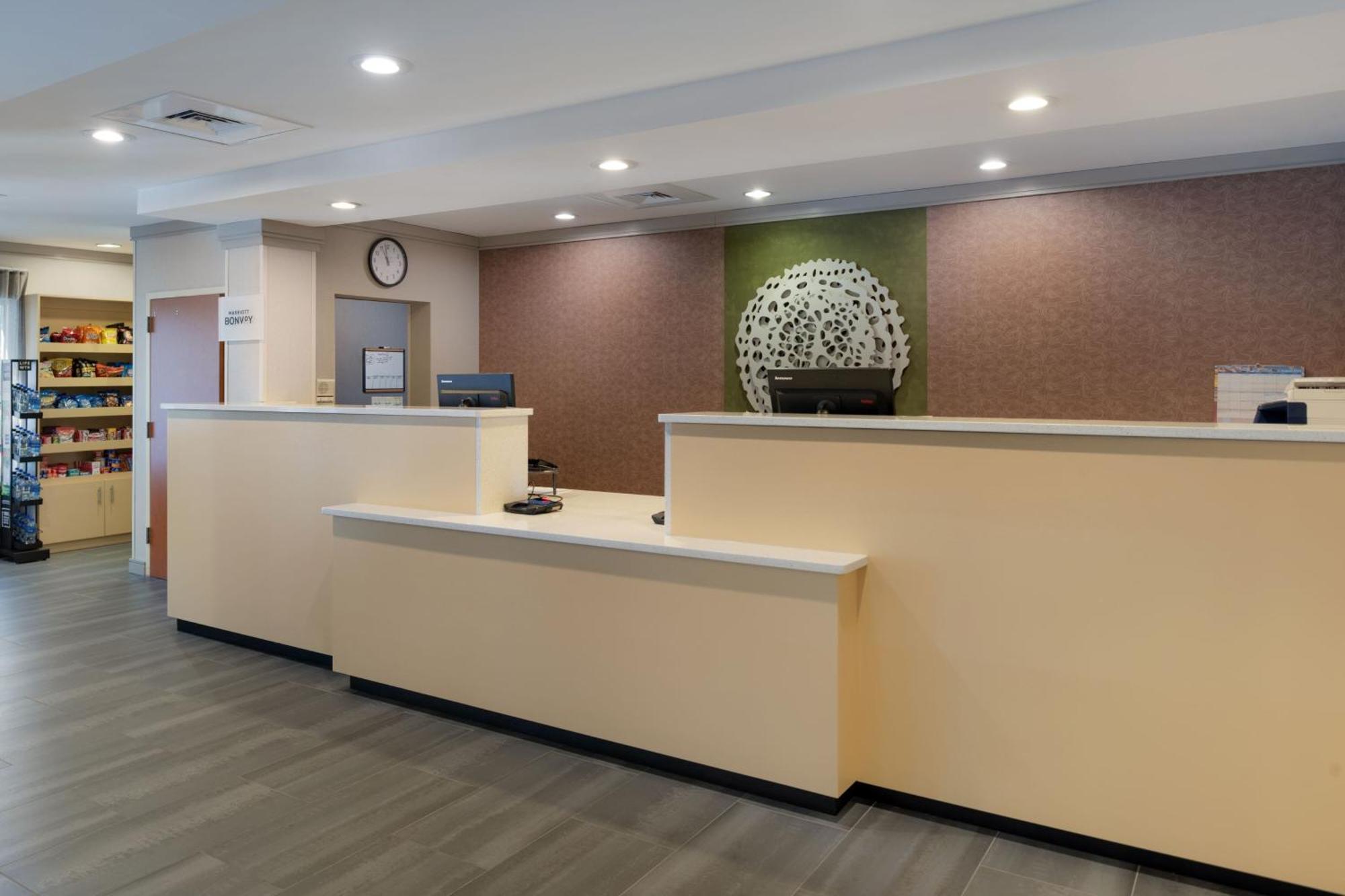 Fairfield Inn & Suites Greensboro Wendover Exteriér fotografie