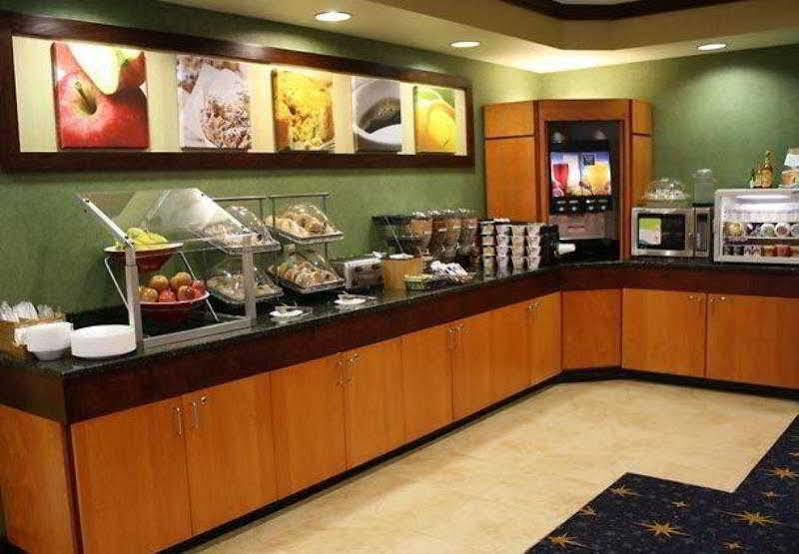 Fairfield Inn & Suites Greensboro Wendover Exteriér fotografie